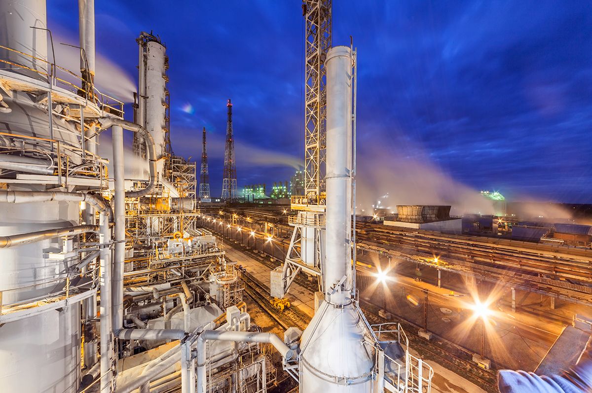 Chemical plant for Haber-Bosch production of ammonia and nitrogen fertilization. Photo: Istock.